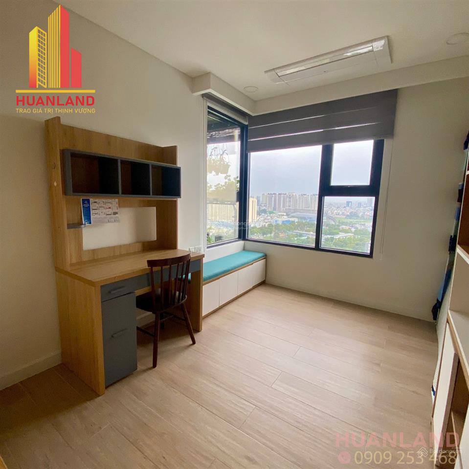 Chính chủ gửi bán căn 2pn 78m2 nội thất cơ bản tại kingdom 101, quận 10, giá chỉ từ 7,8 tỷ