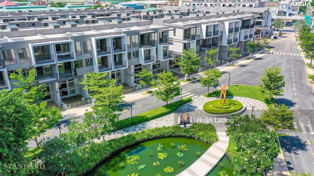 Nhà thật giá thật cần bán gấp căn nhà phố dt 5x17 khu lk3 đối diện clubhouse tuyệt đẹp, giá 4,950ty