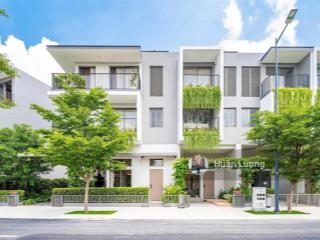 Nhà thật giá thật sổ hồng trao tay, đi định cư gấp nên cần bán lại căn nhà phố 5x17, giá 4,950tỷ