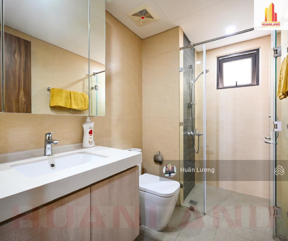 Kẹt tiền bán gấp nhiều căn 107m2 tại hà đô centrosa, 2 phòng ngủ + 1 đa năng, giá tốt, có sổ hồng