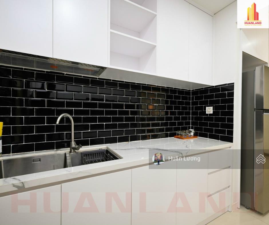 Kẹt tiền bán gấp nhiều căn 107m2 tại hà đô centrosa, 2 phòng ngủ + 1 đa năng, giá tốt, có sổ hồng