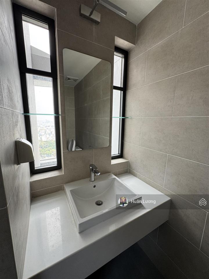 Bán căn 2 pn tại d  homme q6, nhà mới view thoáng đẹp ở ngay giá chỉ 5.2 tỷ