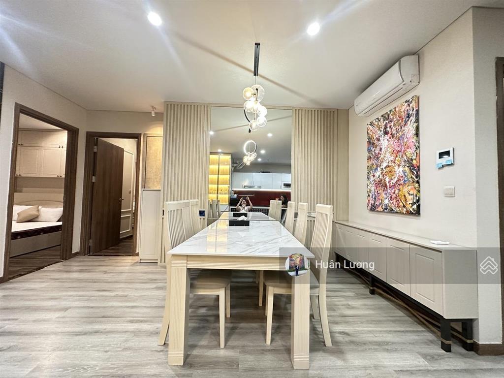 Bán căn 2pn gần 100m2 view hồ bơi tuyệt đẹp, nhà mát mẻ quanh năm đã có sổ hồng tại hà đô centrosa