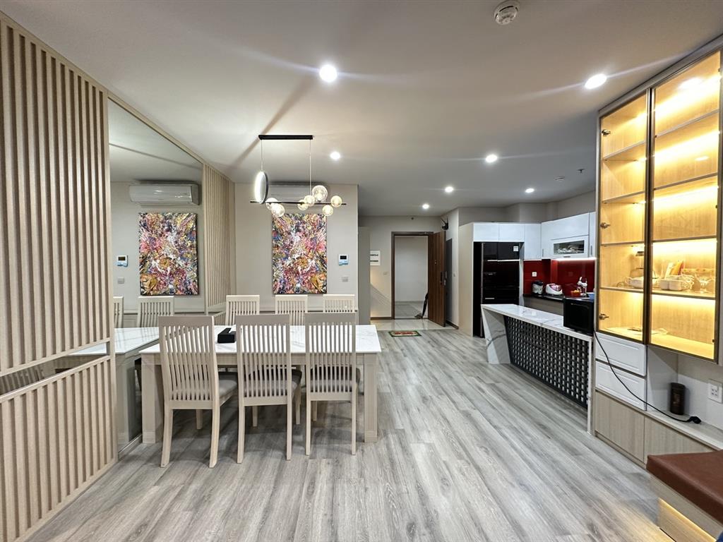 Bán căn 2pn gần 100m2 view hồ bơi tuyệt đẹp, nhà mát mẻ quanh năm đã có sổ hồng tại hà đô centrosa
