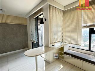 Cần bán nhanh căn 1pn+1 đa năng dt 60m2 đặc biệt có 2 ban công giá 6,3ty.  0909 253 *** e huân