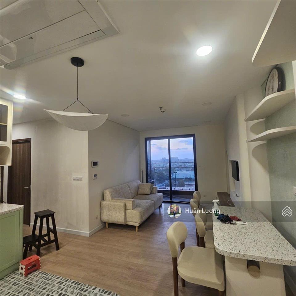 Chính chủ bán nhanh căn hộ 2pn2wc78m2 view q1 đã có sổ hồng tại kingdom 101, q10