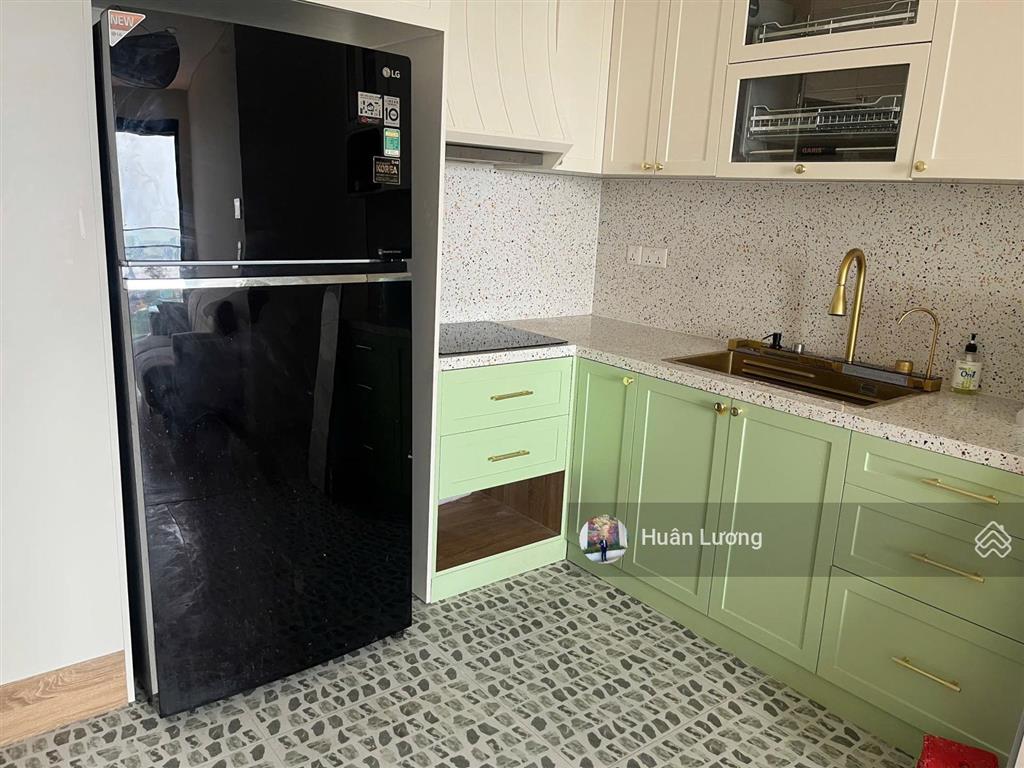 Chính chủ bán nhanh căn hộ 2pn2wc78m2 view q1 đã có sổ hồng tại kingdom 101, q10