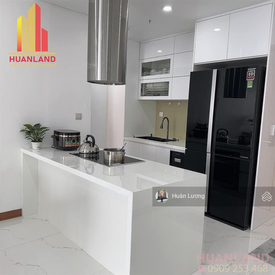 Cần tiền khởi nghiệp bán nhanh căn góc 3pn view q1, đã có sổ hồng, nhà full nội thất đẹp