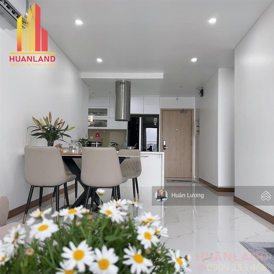 Cần tiền khởi nghiệp bán nhanh căn góc 3pn view q1, đã có sổ hồng, nhà full nội thất đẹp