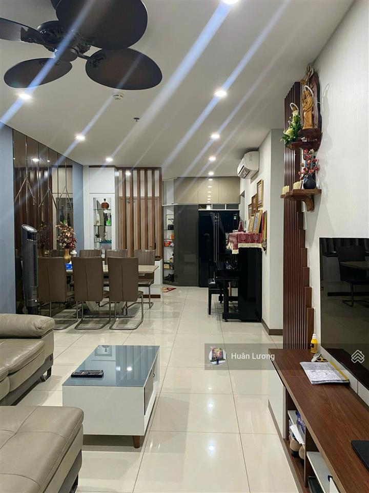 Cần chuyển nhượng gấp giá tốt các căn 2pn+ 1 đa năng  107m2 tại hà đô centrosa, phường hòa hưng