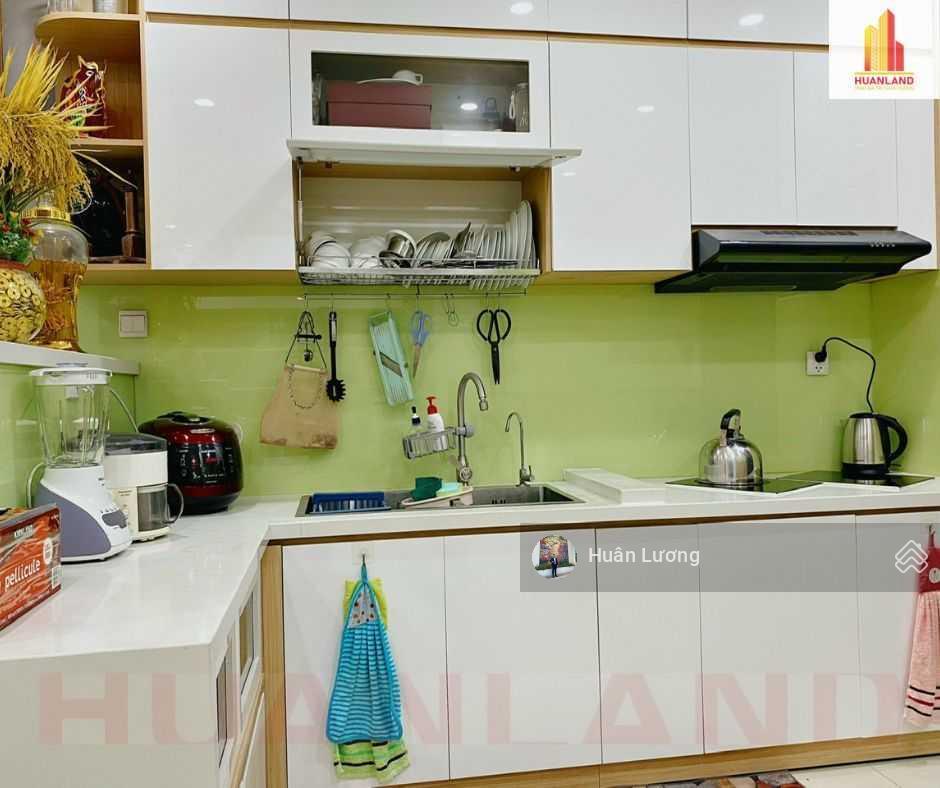 Kẹt tiền bán gấp nhiều căn hộ 1pn + 60m2 tại hà đô q10, nội thất đẹp, giá hấp dẫn