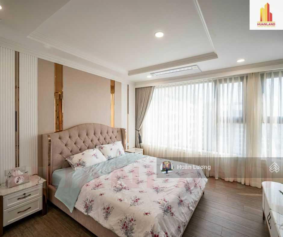 Bán căn hộ góc 3pn  104m2 tại kingdom 101, q10 view thoáng đẹp đã có sổ hồng