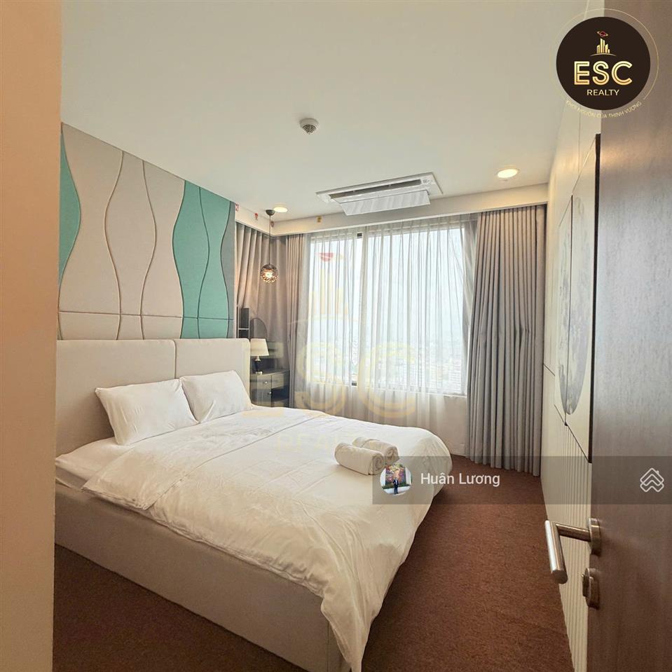 Thiện chí bán nhanh căn góc 2pn hướng đông tứ trạch đã có sổ hồng giá chỉ 7,5ty, xem nhà 0909 253 ***