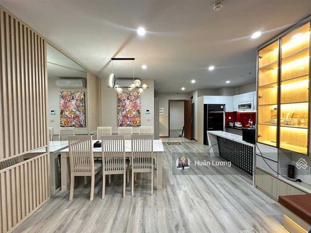 Kẹt tiền cần bán gấp nhiều căn 1234pn giá tốt, nội thất đẹp tại hà đô centrosa, 2pn chỉ 10.2 tỷ