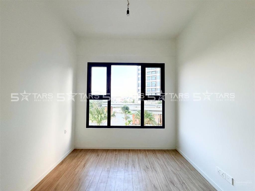 Bán ch 2pn, 82m2 tại the infiniti riviera point, giá cực tốt 8.3 tỷ, nội thất cơ bản.  0946 867 ***