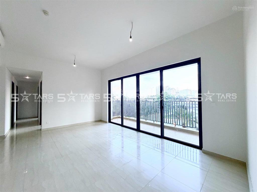 Bán ch 2pn, 82m2 tại the infiniti riviera point, giá cực tốt 8.3 tỷ, nội thất cơ bản.  0946 867 ***