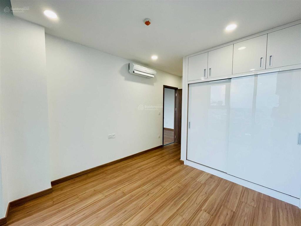 Cần tiền bán gấp trong tháng căn 2pn eco green sài gòn, giá rẻ 5.050 tỷ  0946 867 ***