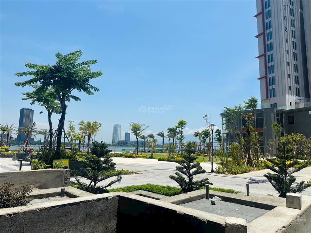 Bán căn studio lỗ nhẹ, 35m2 view sông hàn tại sun symphony residence, đà nẵng