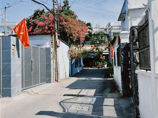 Cần bán nhà 3 tầng đường ô tô, dt 4x13m full thổ chỉ hơn 4 tỷ, dân trí cao