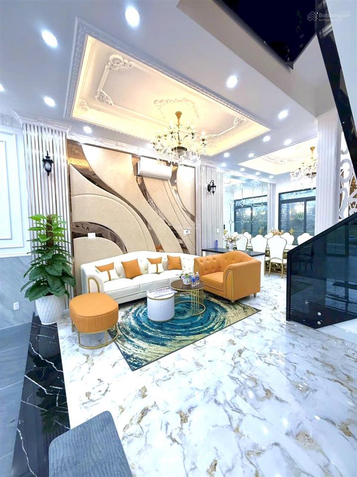 Nhà 4 tầng đẹp từng centimet  thang máy 450kg đường 10m đào tông nguyên 9.8 tỷ