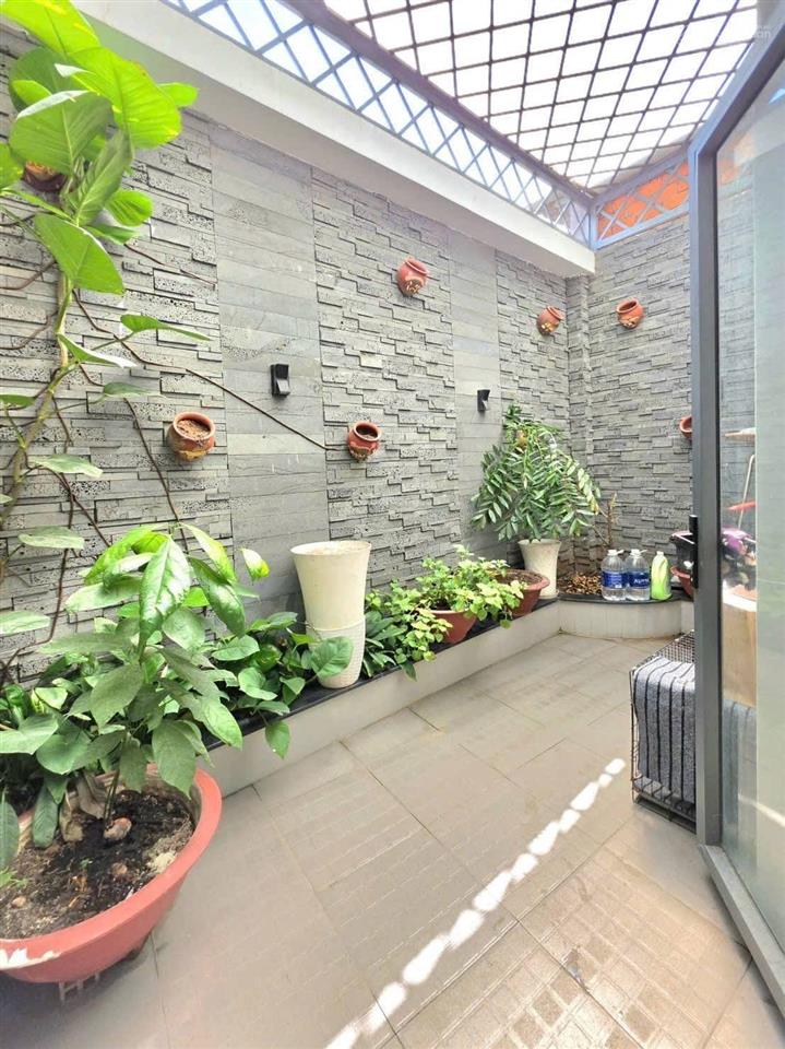 Rẻ hơn thị trường 1 tỷ, nhà đẹp hxh, 4.5 x 23m (~103m2), 4 tầng, chỉ còn 7,5 tỷ