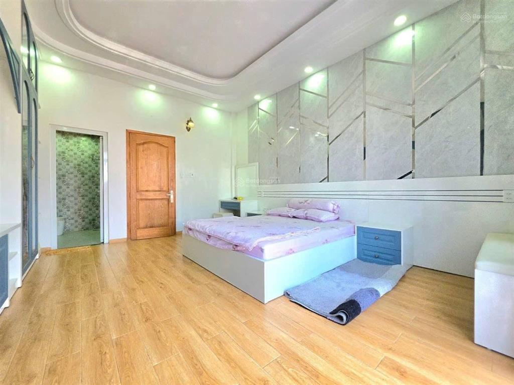 Rẻ hơn thị trường 1 tỷ, nhà đẹp hxh, 4.5 x 23m (~103m2), 4 tầng, chỉ còn 7,5 tỷ