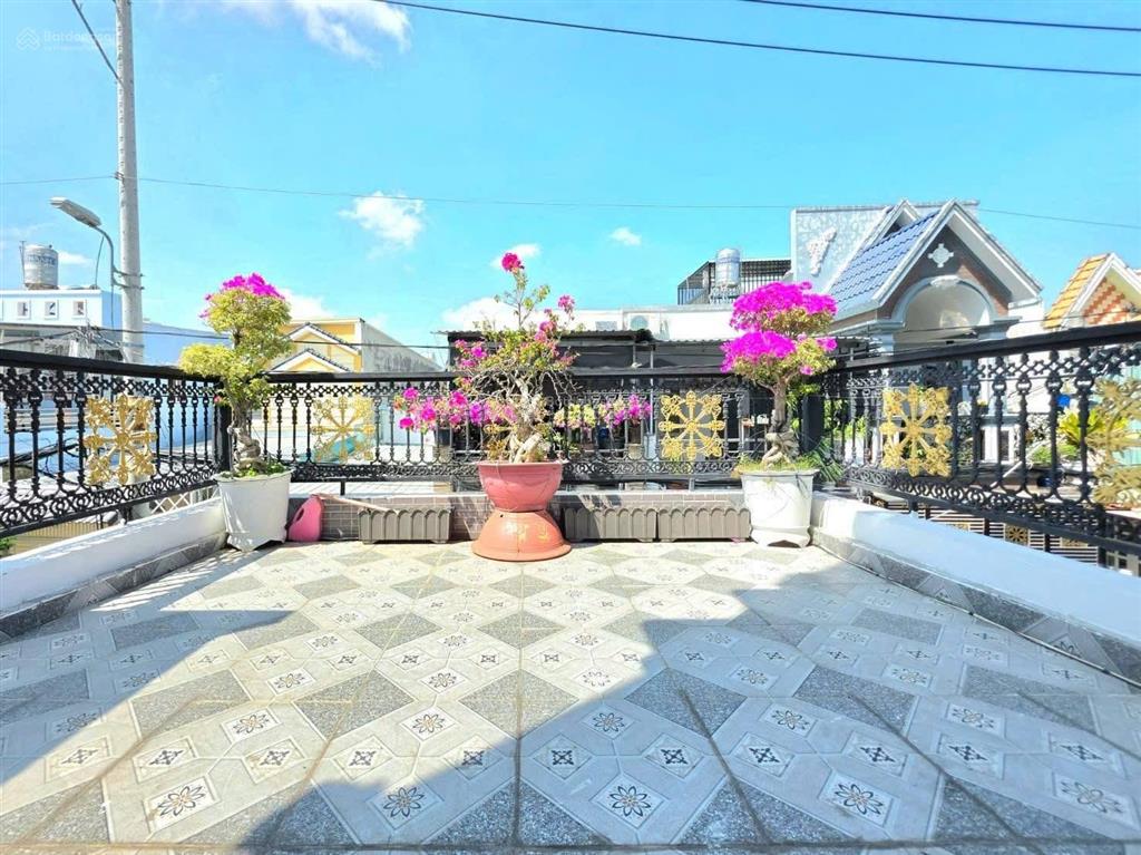 Rẻ hơn thị trường 1 tỷ, nhà đẹp hxh, 4.5 x 23m (~103m2), 4 tầng, chỉ còn 7,5 tỷ