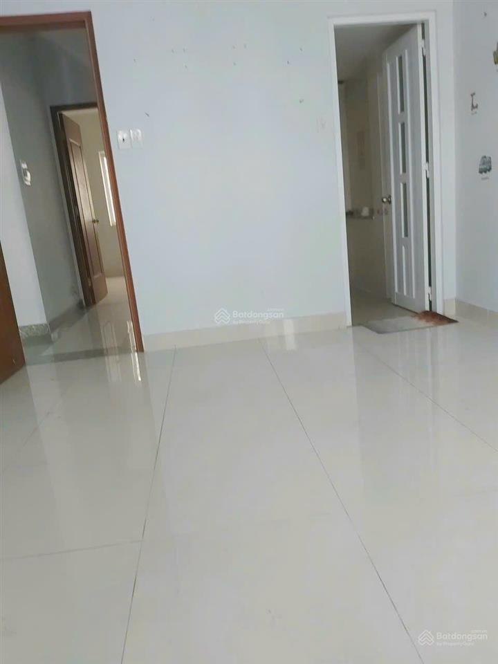 Rẻ hơn thị trường 2 tỷ, 5x18m, 4 tầng, chỉ 9,6 tỷ, nhà mặt phố, view sông kdc phú mỹ, quận 7