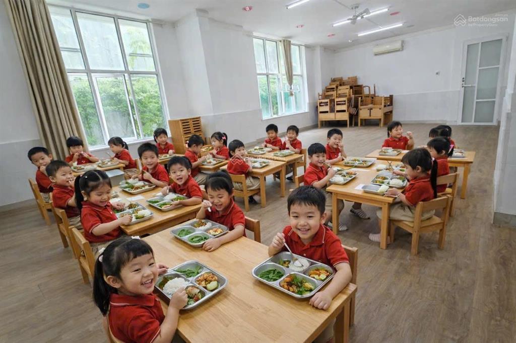 Cho thuê 6 phòng tầng trệt chung cư hoàng anh gia lai 2, diện tích 270m2, giá 48 triệu/tháng
