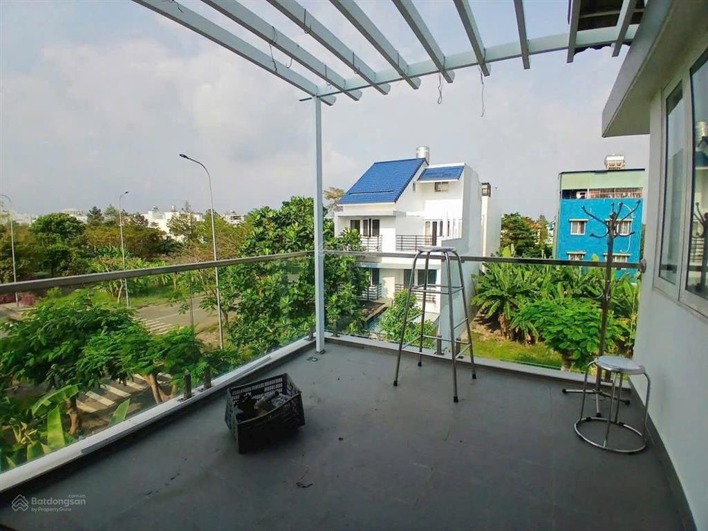 Biệt thự kdc phú xuân, nhà bè 7x16, 4 tầng, chỉ 10.5 tỷ