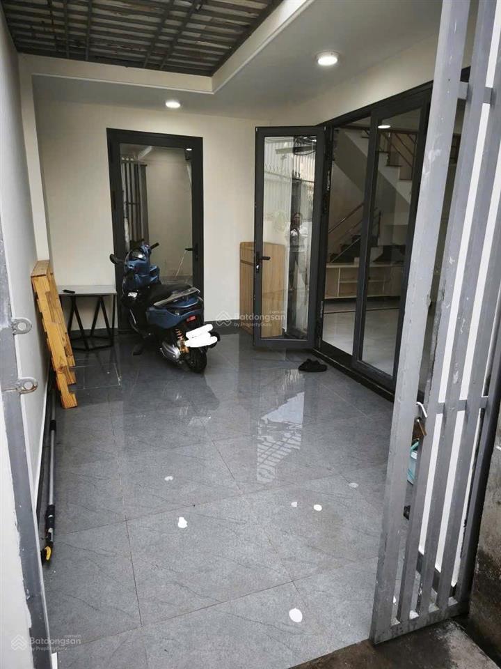 Quận 7  nhà 2 tầng rộng 95m2  giá chỉ 3,85 tỷ