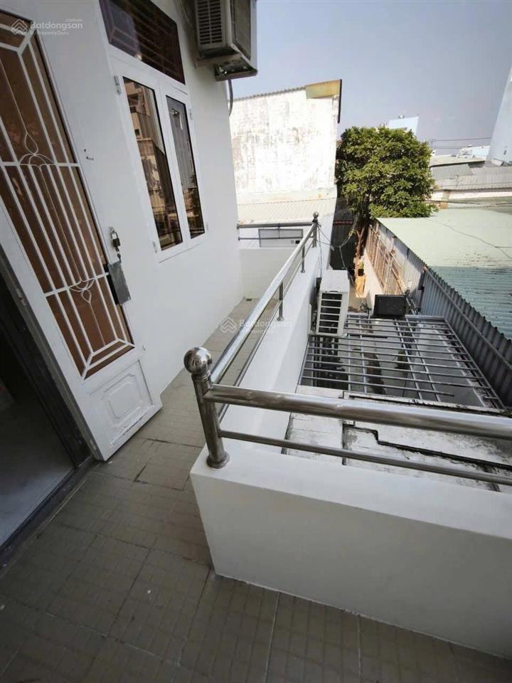 Quận 7  nhà 2 tầng rộng 95m2  giá chỉ 3,85 tỷ