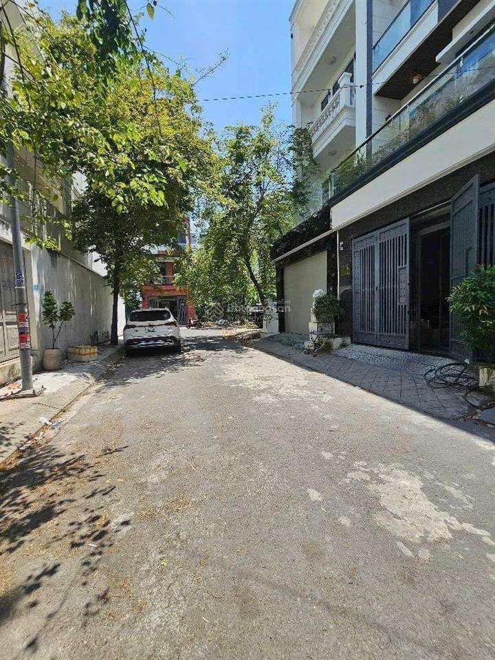 Rẻ hơn thị trường 2 tỷ  chỉ còn 7,4 tỷ. nhà ngộp kdc anh tuấn green riverside, nhà đẹp 4 tầng