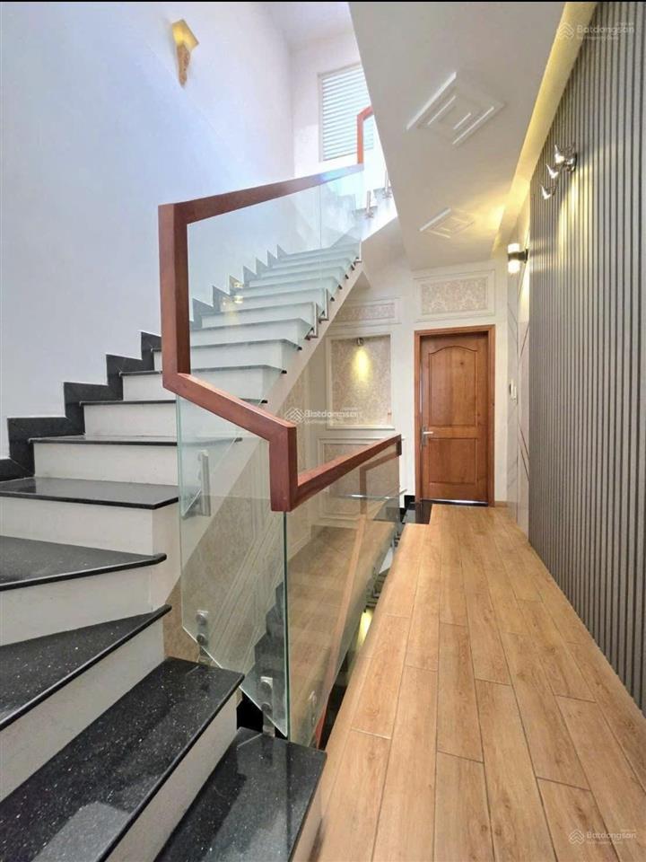 Rẻ hơn thị trường 1 tỷ, nhà đẹp hxh, 4.5 x 23m (~103m2), 4 tầng, chỉ còn 7,5 tỷ