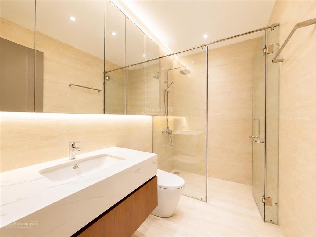 Nhà đẹp 5 tầng phú thuận, có thang máy, 15,8 tỷ, 76m2