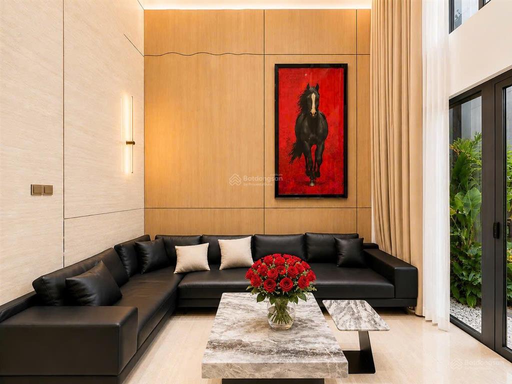 Nhà đẹp 5 tầng phú thuận, có thang máy, 15,8 tỷ, 76m2