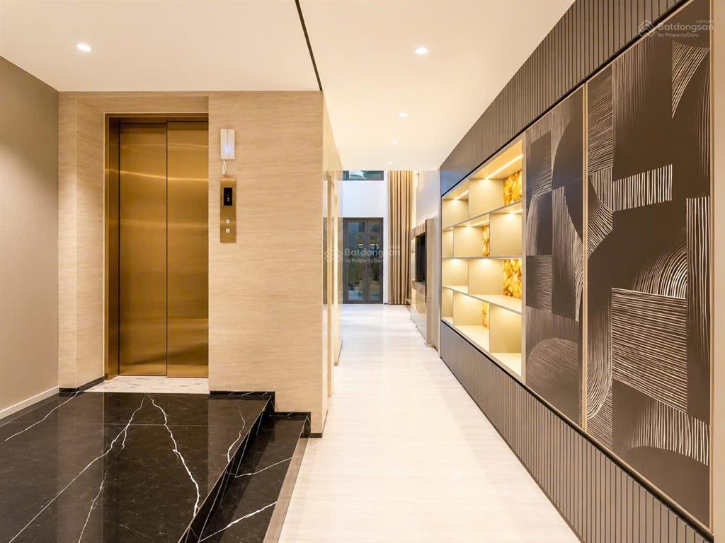 Nhà đẹp 5 tầng phú thuận, có thang máy, 15,8 tỷ, 76m2