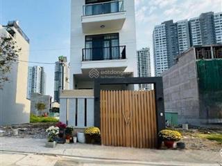 Nhà mặt tiền đào trí quận 7 hầm + 3 tầng chỉ 14 tỷ