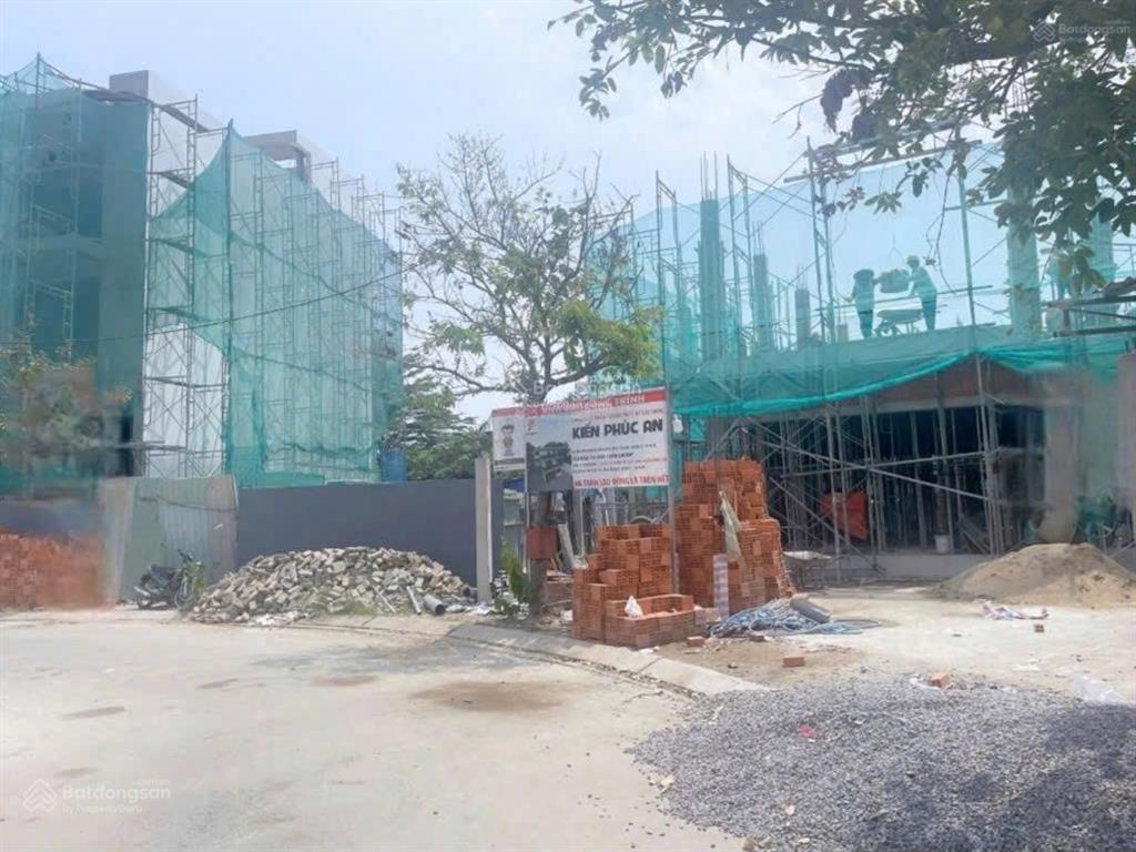 Nhà mặt tiền đào trí quận 7 hầm + 3 tầng chỉ 14 tỷ
