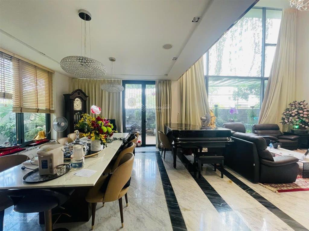 Giảm sốc 8 tỷ , biệt thự hồ bơi 620m2 kdc phú mỹ q7  chỉ 42 tỷ