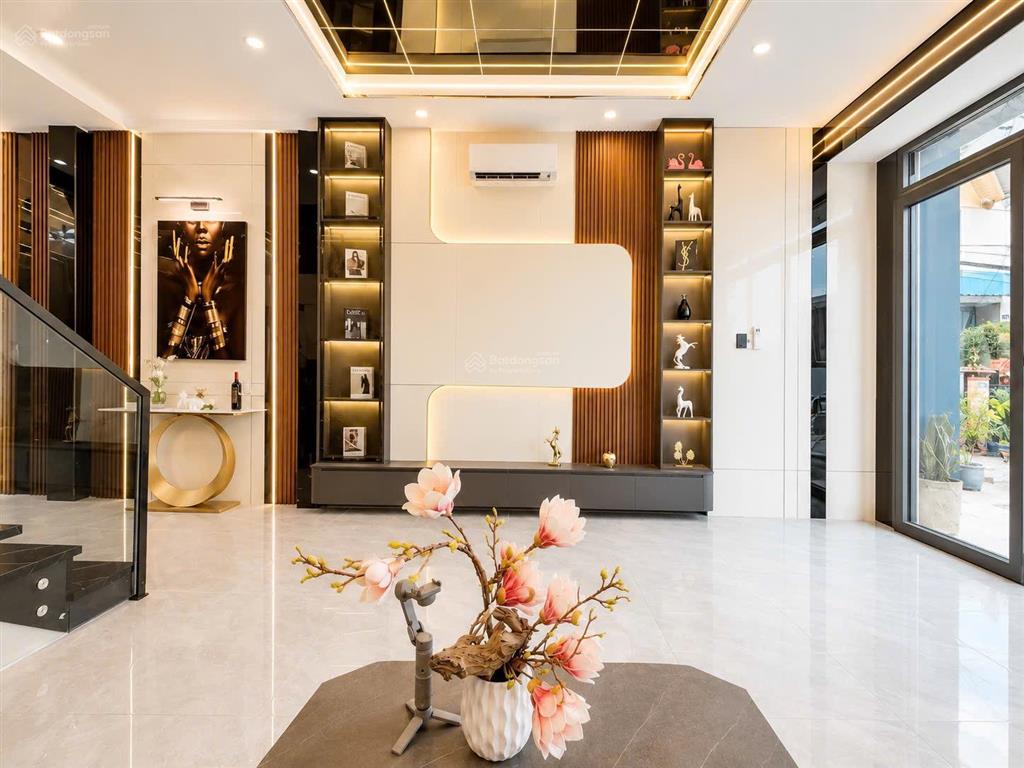 Nhà đẹp huỳnh tấn phát, quận 7, 5x12, 3 tầng, 6,95 tỷ