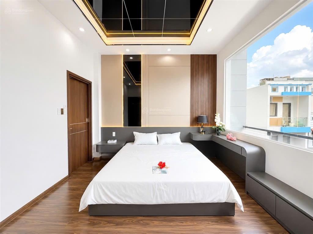 Nhà đẹp huỳnh tấn phát, quận 7, 5x12, 3 tầng, 6,95 tỷ