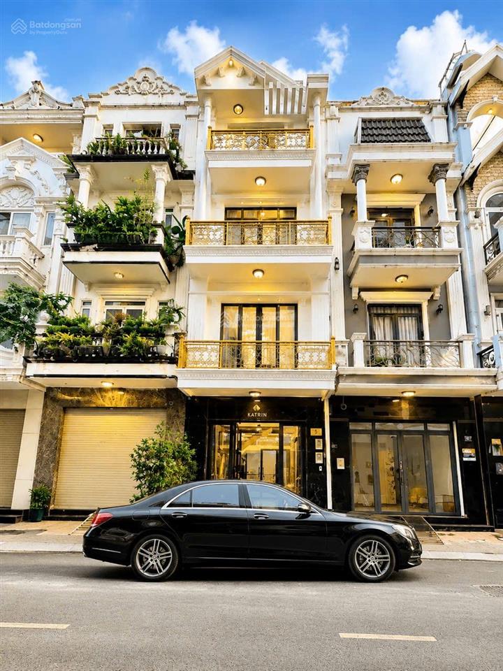 Cực hiếm! nhà phố 5 tầng hoàng quốc việt, chỉ 9,8 tỷ