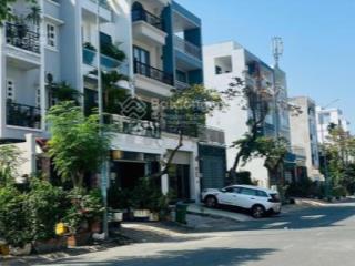 Bán chdv 7 phòng  chỉ 13,5 tỷ  đường d1 rộng 20m  rẻ nhất kdc phú mỹ q7
