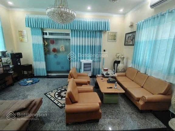Ngộp bank  biệt thự sân vườn 420m2, giá chỉ 10,5 tỷ