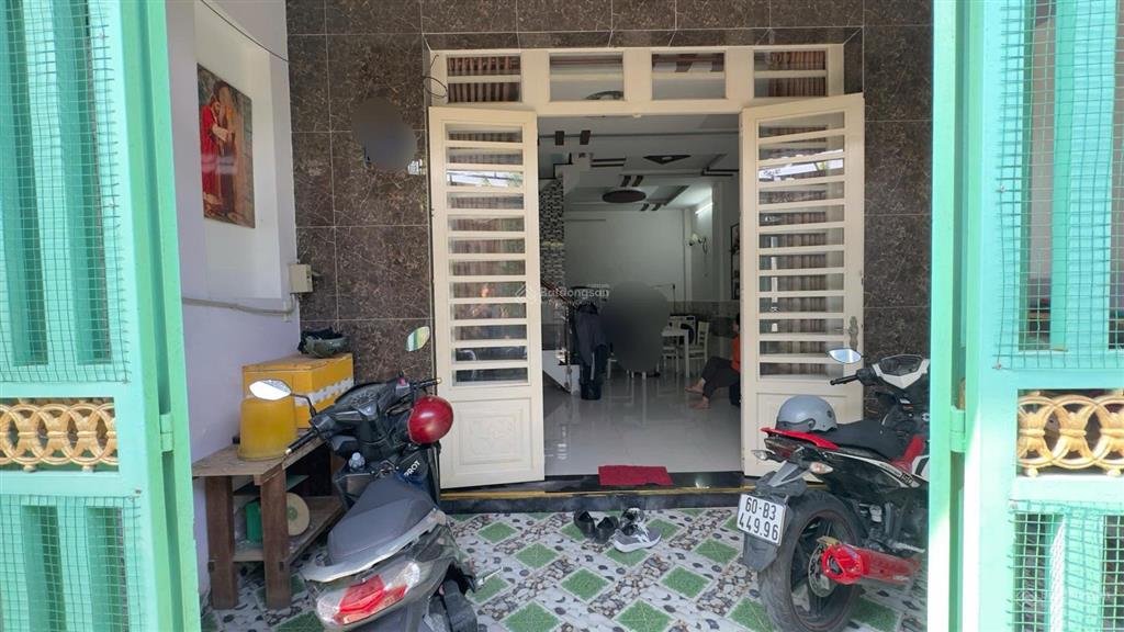 Chỉ 3,99 tỷ, nhà 3 tầng, 4 phòng ngủ, sổ hồng riêng