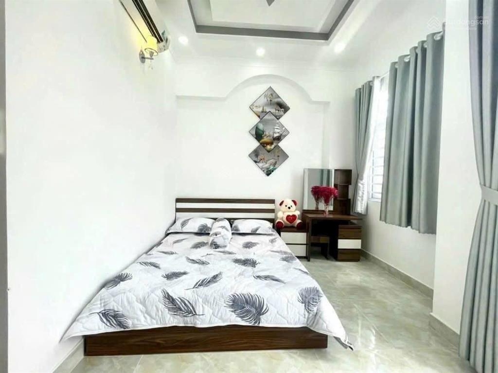 Nhà 4 tầng hxh 1806 huỳnh tấn phát  giá chỉ 5,1 tỷ