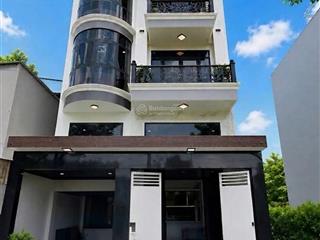 Biệt thự có hồ bơi & thang máy, chỉ 9.69 tỷ