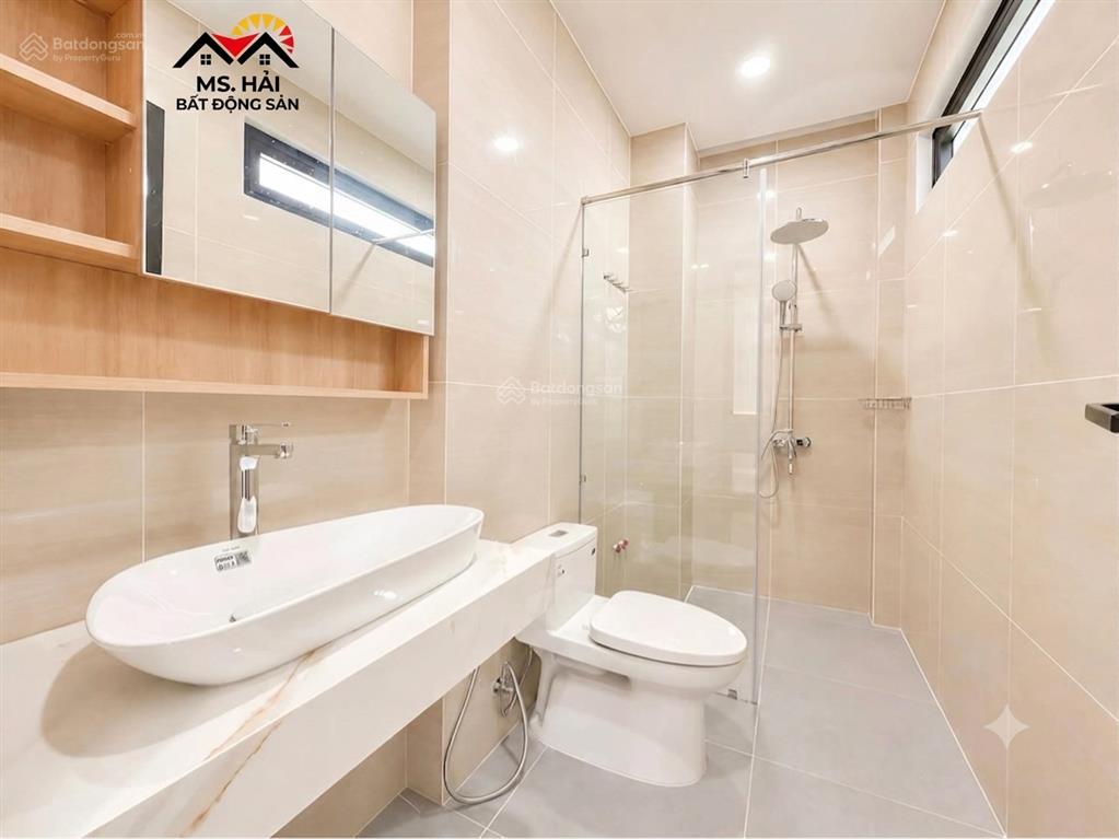 Biệt thự có hồ bơi & thang máy, chỉ 9,69 tỷ