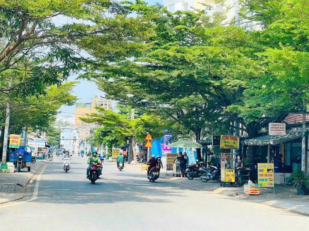 Ngộp ngân hàng bán giá tốt! nhà đẹp 4 tầng  kdc sài gòn mới  gara ô tô  chỉ 6,5 tỷ